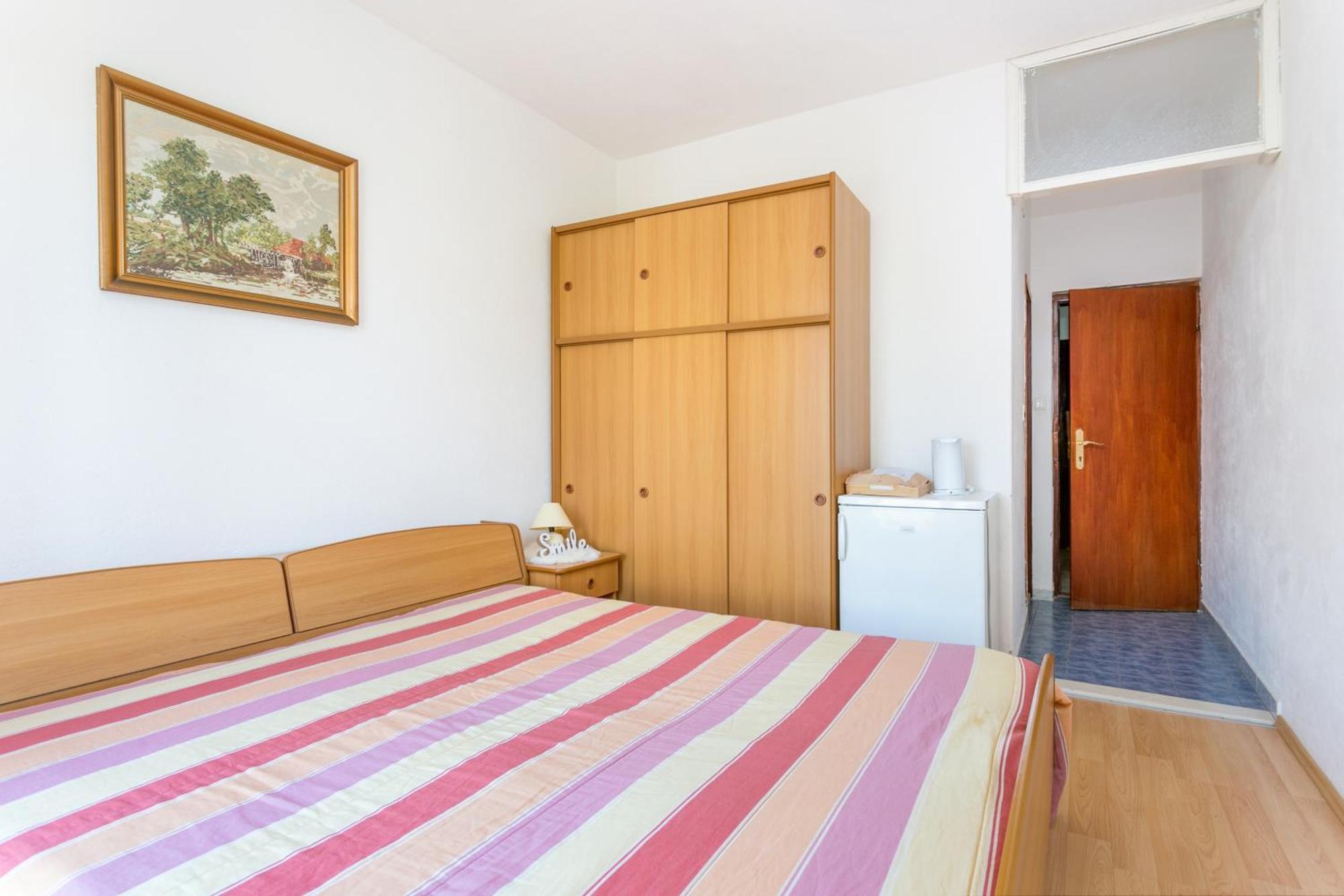 Double Room Supetar 5658D ภายนอก รูปภาพ