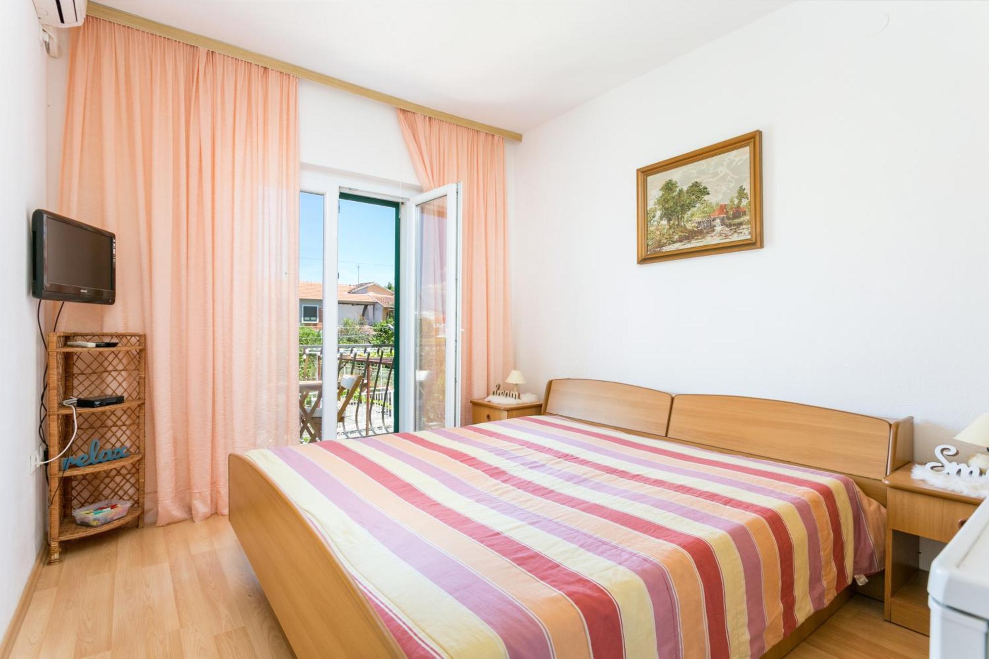 Double Room Supetar 5658D ภายนอก รูปภาพ